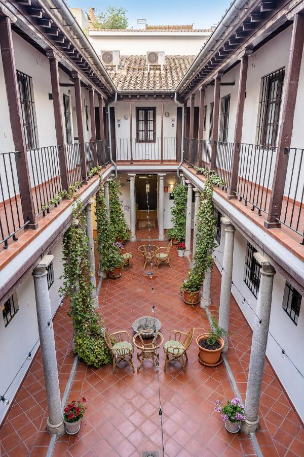 Adanar-Las Columnas Granada Buitenkant foto