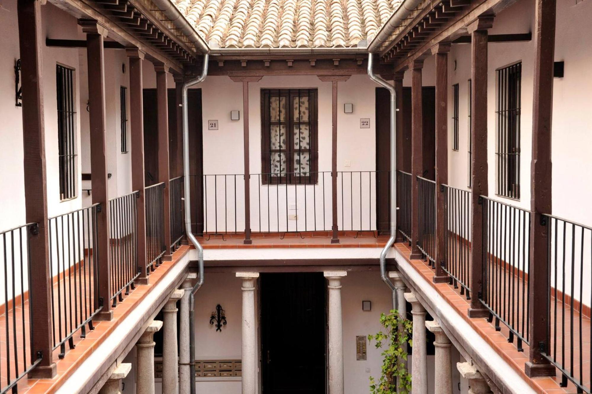 Adanar-Las Columnas Granada Buitenkant foto